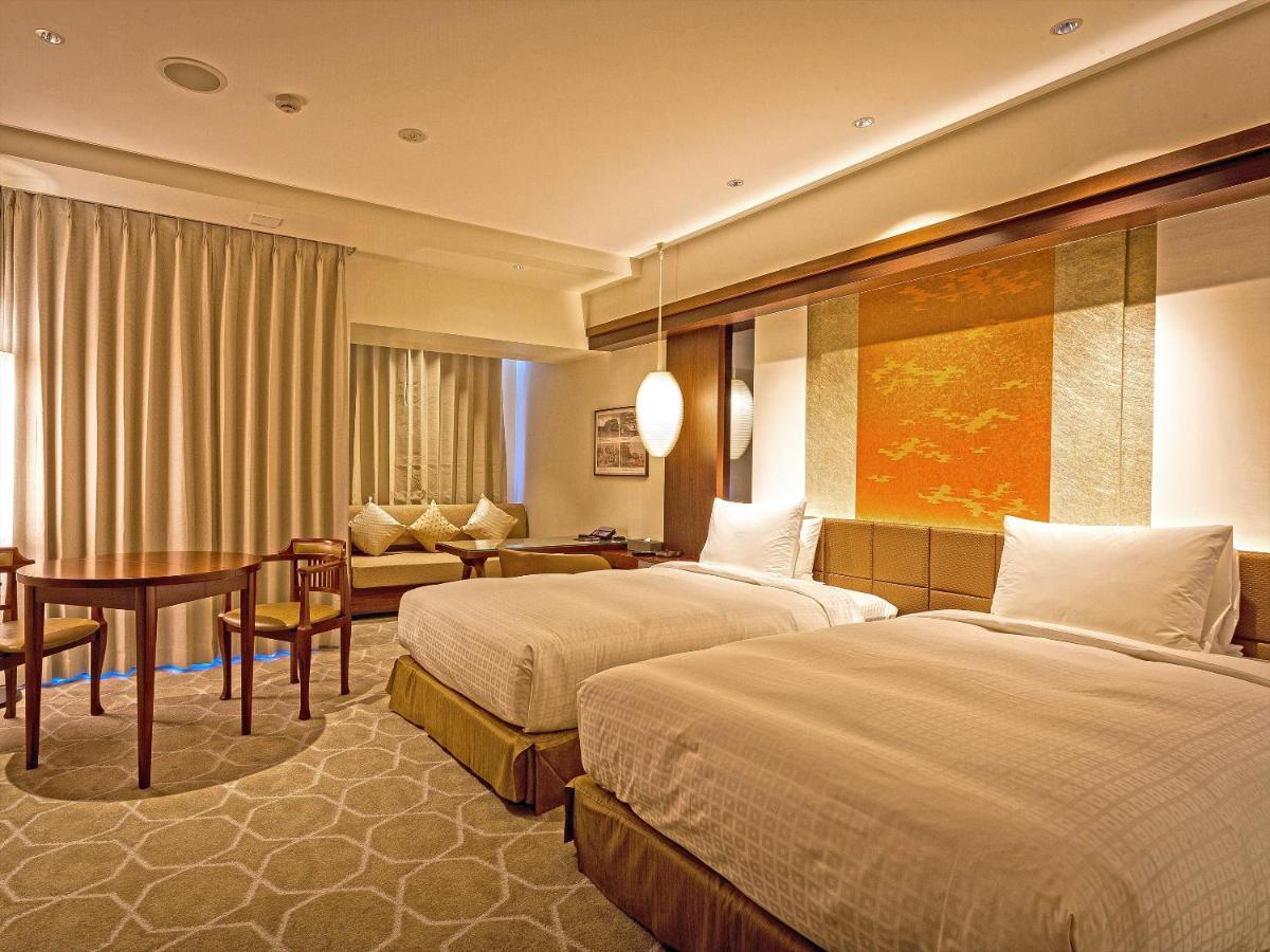 Отель Okinawa Exes Наха Экстерьер фото